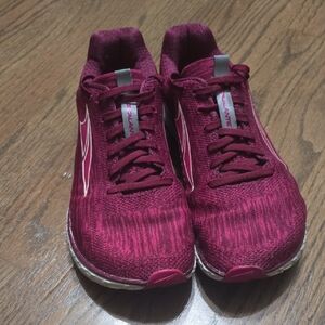 Altra Women's Athletic Shoes